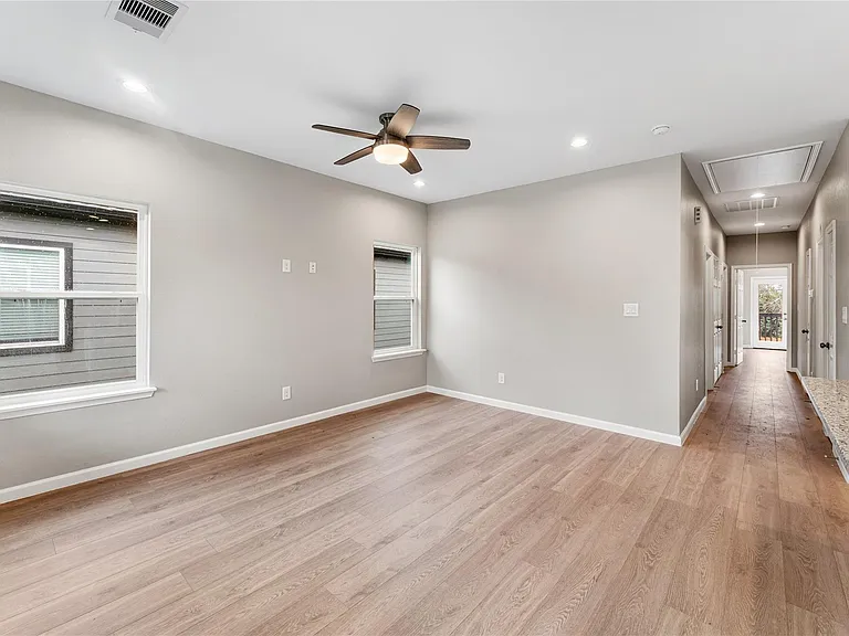5218 Jezebel St #A — Photo 10