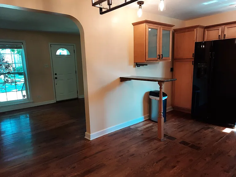 1720 Leland Ave — Photo 15