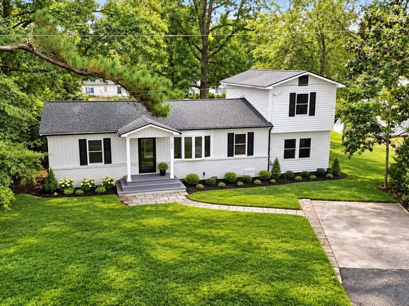 133 Stephanie Cir, Summerville, SC 29483