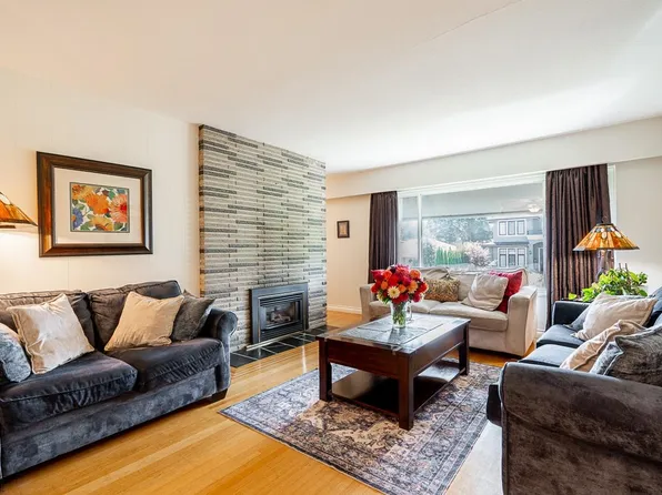 675 Newport St, Coquitlam, BC V3J 3H5