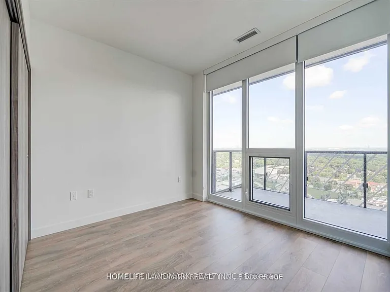 95 McMahon Dr #2710 — Photo 7