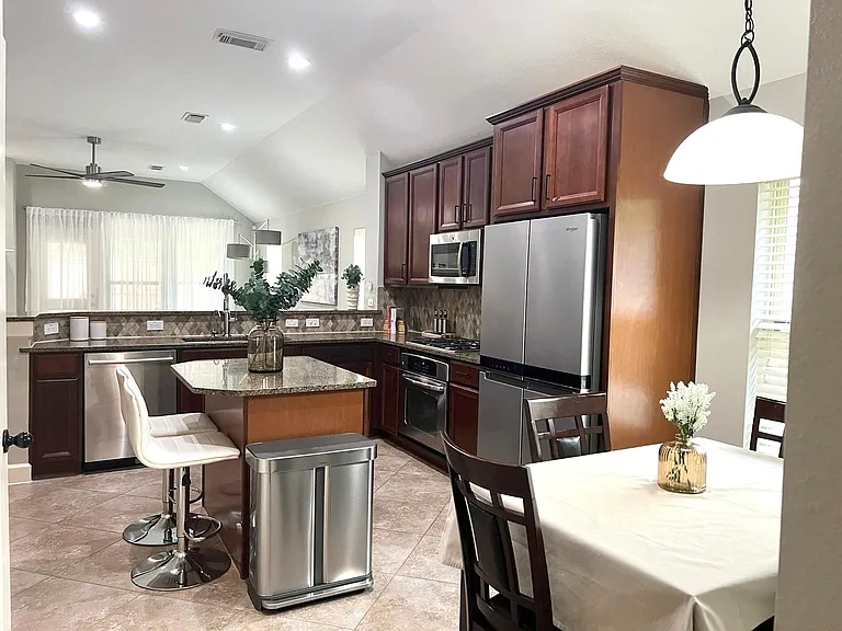 18315 W Williams Bend Dr — Photo 9