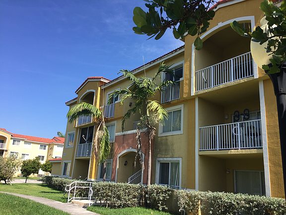 2nd image of 20830 SW 87th Ave APT 303