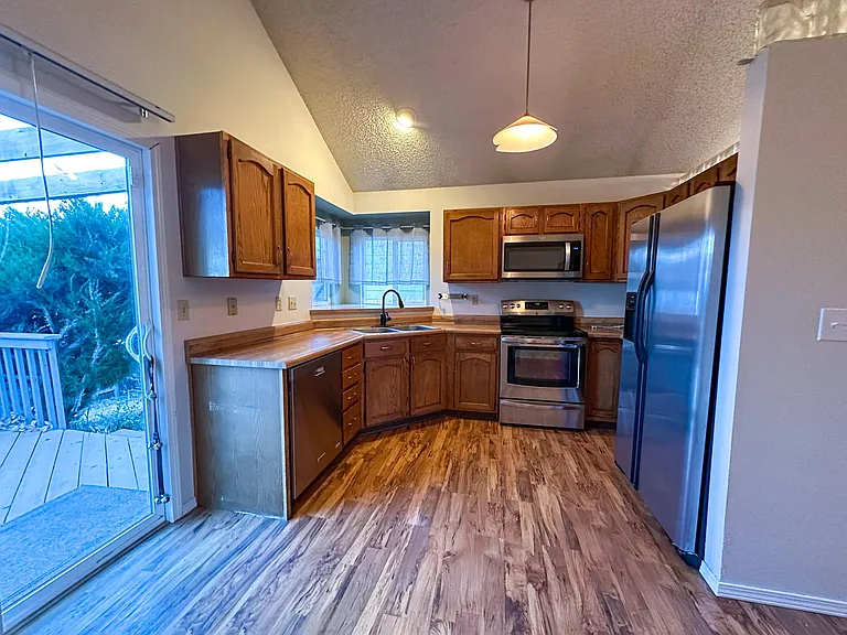 7215 Brentford Dr — Photo 19