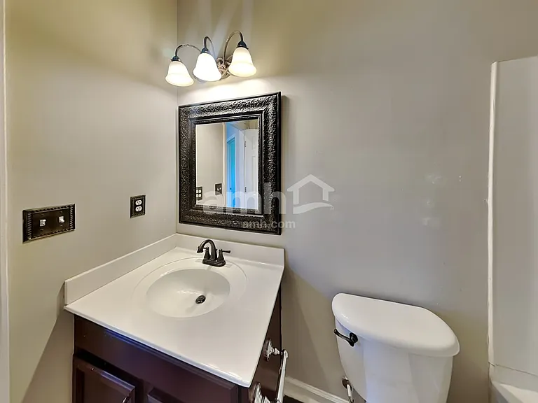 5716 Parkstone Dr — Photo 21