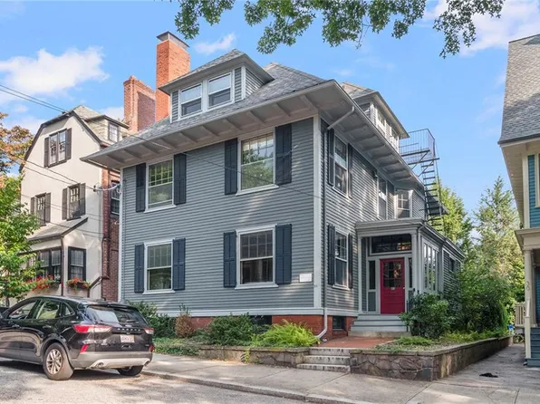 28 Cushing St, Providence, RI 02906