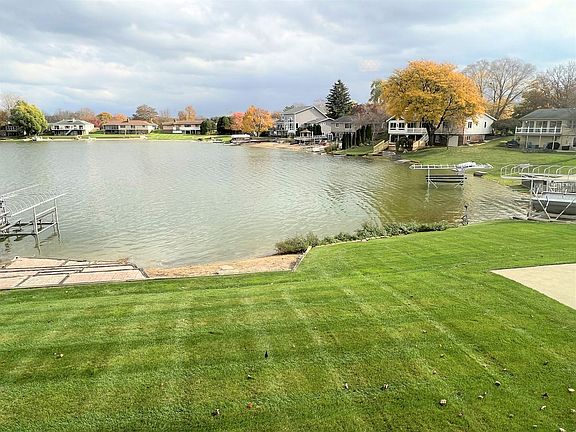 2nd image of 6724 Rushmore Ct