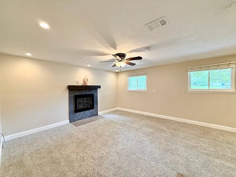 3360 Oklahoma Ct — Photo 33