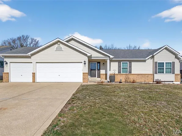 1405 Kearney Dr, Dardenne Prairie, MO 63368