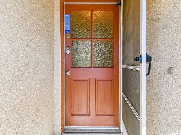 5th image of 24352 Cottonwood Ave