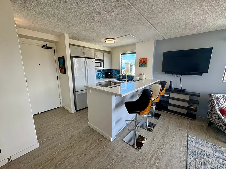 2240 Kuhio Ave #2601 — Photo 5
