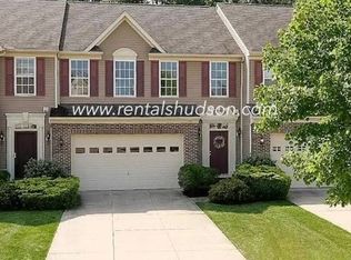 4913 Lake View Dr, Peninsula, OH 44264