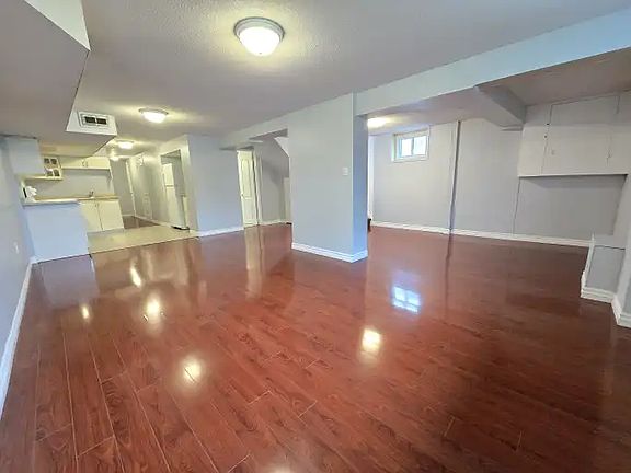 2nd image of 585 Montcalm Ave #2