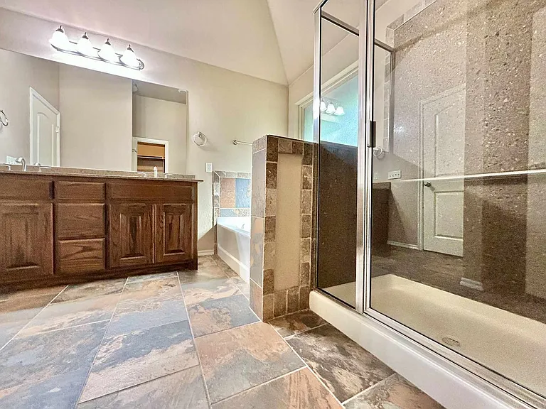 2222 Brook Dr — Photo 14