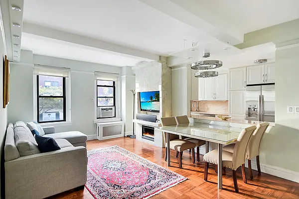 Rented by Compass | media 35