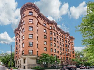 1210 N Astor St APT 1A, Chicago, IL 60610