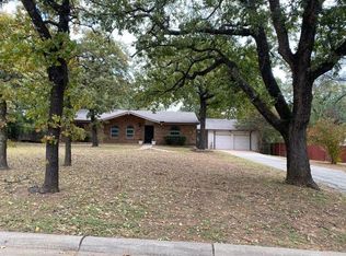 3835 W T Parr Rd, Grapevine, TX 76051