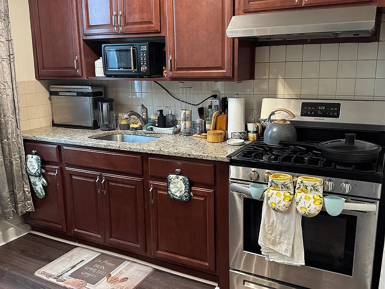 603 74th St #2 — Photo 3