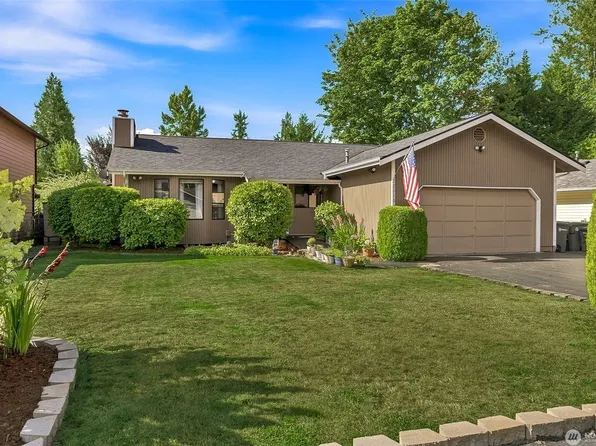 22015 SE 267th St, Maple Valley, WA 98038