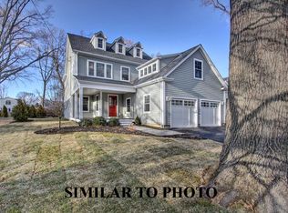 54 Ryegate Rd, Fairfield, CT 06824