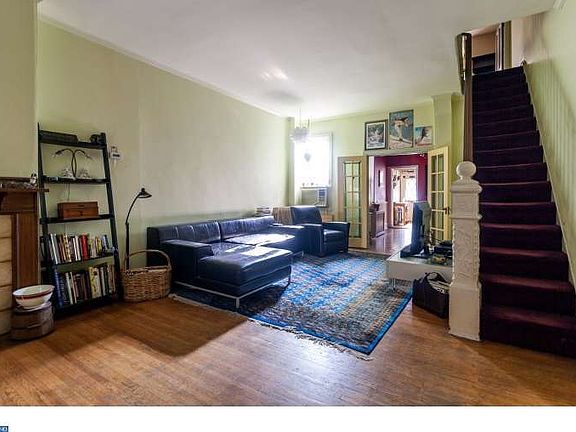 5th image of 2430 E Hazzard St