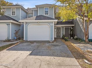 4028 Laurelwood Dr, Jacksonville, FL 32257