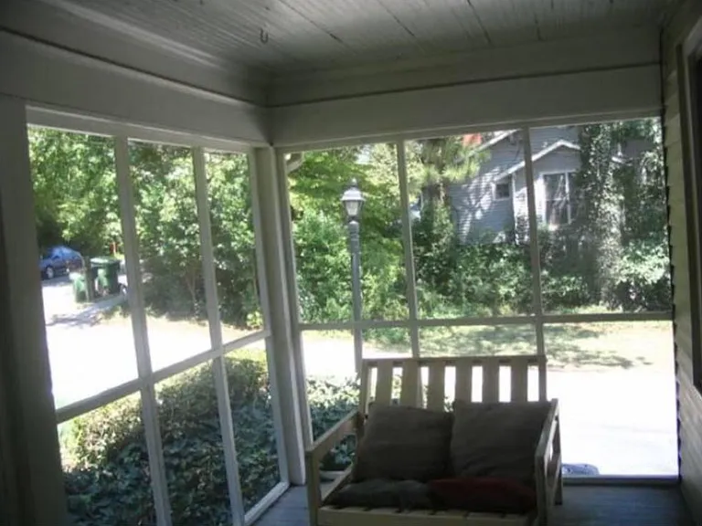 Lookout Pl NE — Photo 4