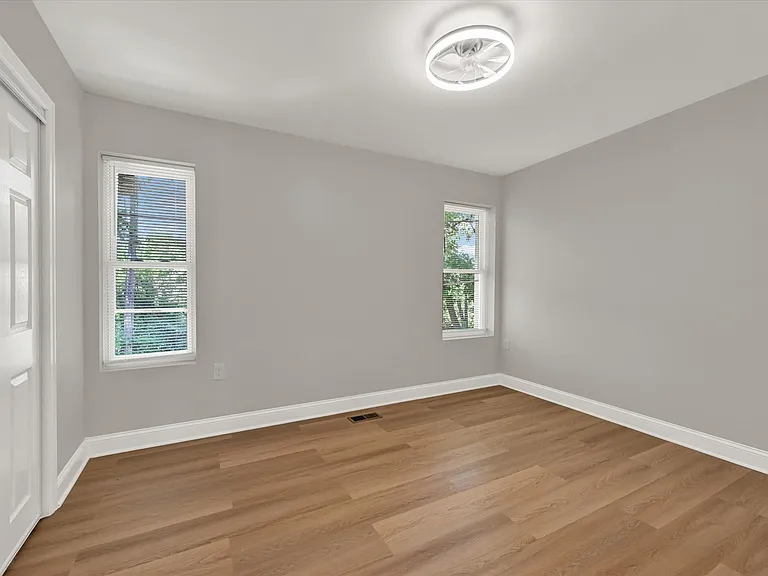 3722 Beehler Ave — Photo 6