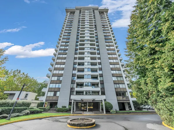 9521 Cardston Ct #2402, Burnaby, BC V3N 4R8