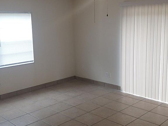 5th image of 2490 Jetske Cir #B