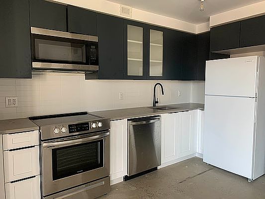 2nd image of 1580 Nostrand Ave #503