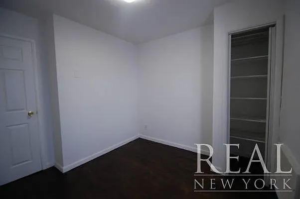 Rented by REAL New York | media 21