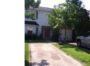 3 Hampton Gate Dr, Sicklerville, NJ 08081