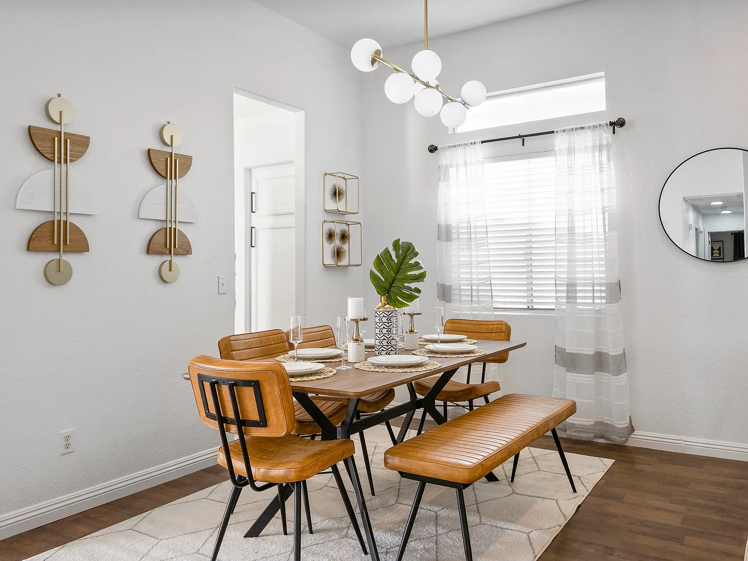 3 bed, 1407 sqft, $5,000 — Photo 3