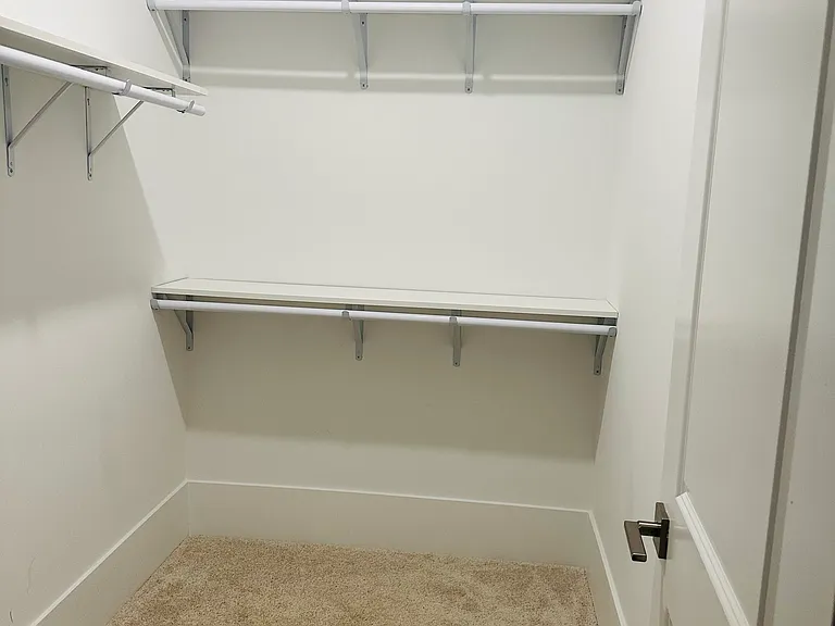 3402 Jordan Dr — Photo 11