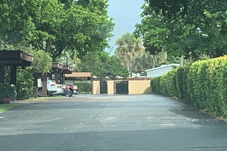 2nd image of 9568 Palisades Park Rd