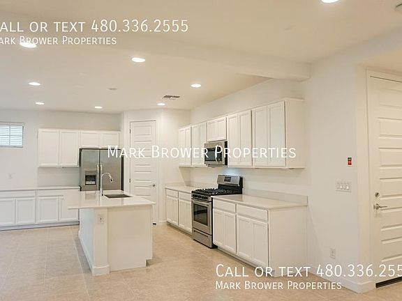 4th image of 2528 E Athena Ave