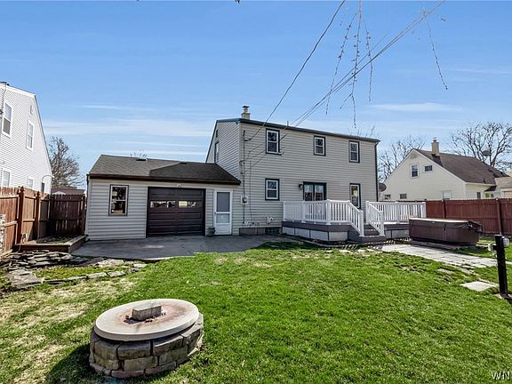 4th image of 876 Pioneer Dr