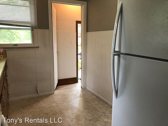 3rd image of 1605 6th St