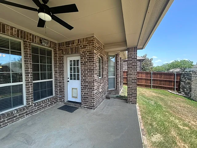 3004 Hereford Dr — Photo 37