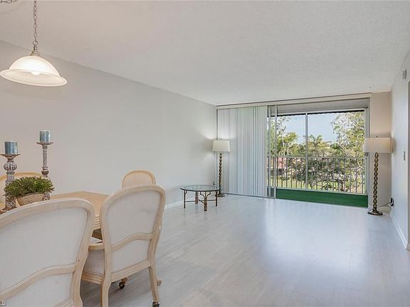 4th image of 1057 Forest Lakes Dr #1303