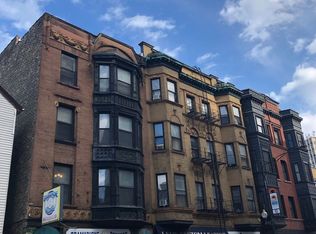2843 N Clark St, Chicago, IL 60657