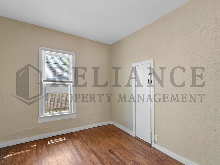 826 W Mentor Ave — Photo 12