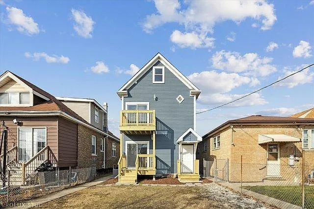 6423 S Knox Ave #1 — Photo 2