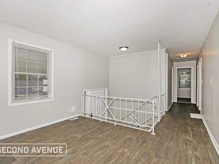 9513 Baker Ct — Photo 3