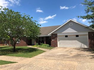 2405 S Washington St, Siloam Springs, AR 72761