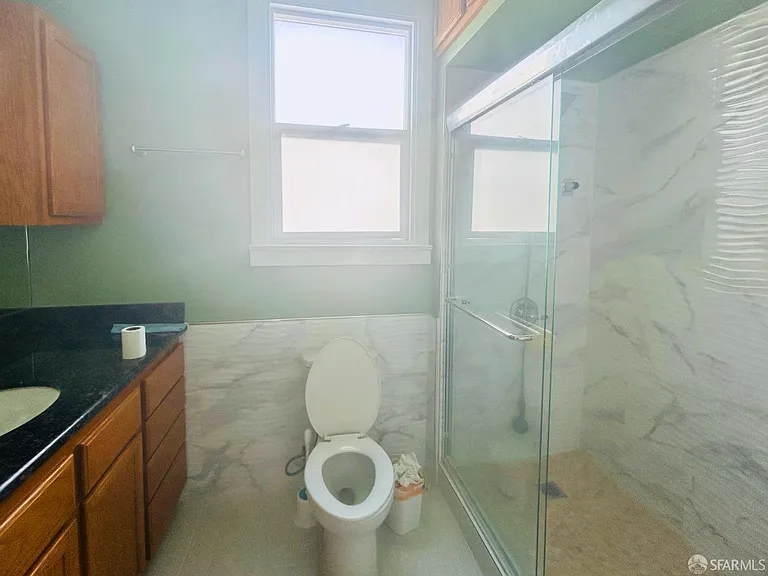 224 Cordova St — Photo 4
