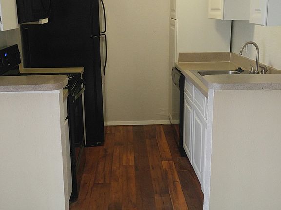 3rd image of 3017 W Walnut Hill Ln APT 1728