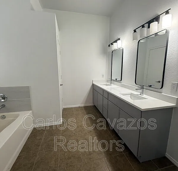 12462 Ridgetop Cir — Photo 20