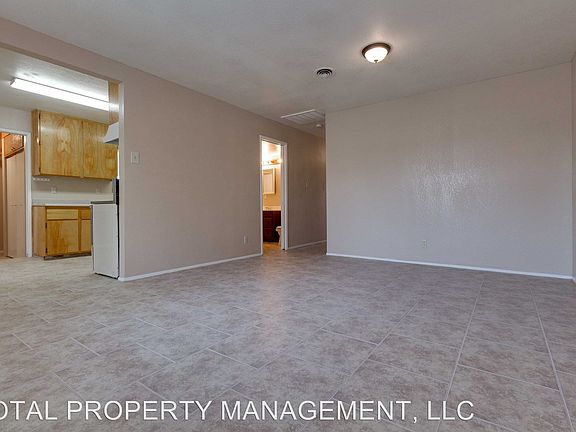 3rd image of 233 Zion Dr